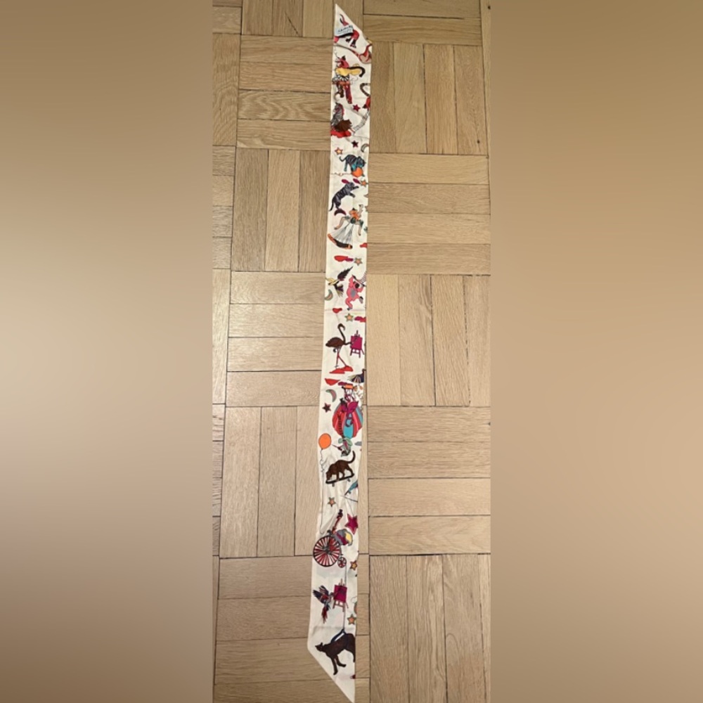 Salvatore Ferragamo Silk Skinny Scarf White w/ Animals
